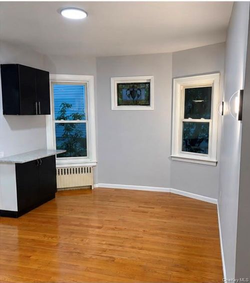 25 Fletcher Ave, Mount Vernon, NY, 10552-3313 | Card Image