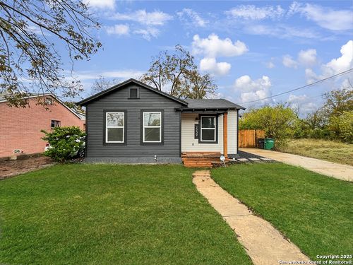 2239 Burnet St, San Antonio, TX, 78202-2604 | Card Image