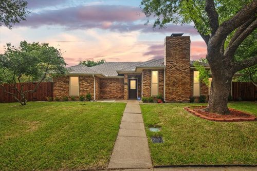 107 Buffalo Creek Cir, Waxahachie, TX, 75165-1541 | Card Image