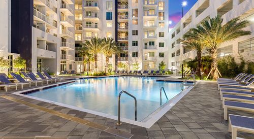 a7-740 N Dixie Hwy, West Palm Beach, FL, 33401-3906 | Card Image