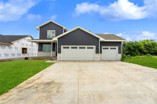 808 Crestview Dr, Solon, IA, 52333-9536 | Card Image