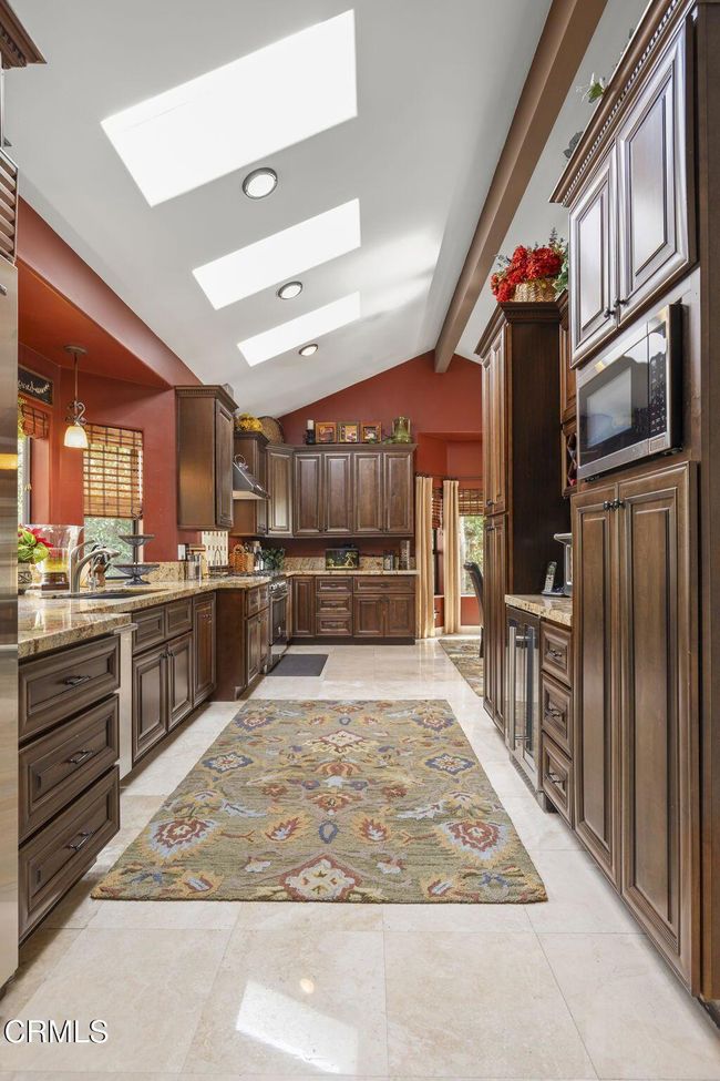 20-web-or-mls-UpmarketMedia-317ElTua-87 | Image 16