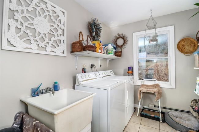 60 Mygatt Rd, House other with 4 bedrooms, 3 bathrooms and 6 parking in New Preston Marble Dale CT | Image 25