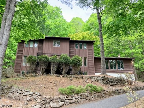 828 Star View Way, Bridgewater, NJ, 08807-1825 | Card Image