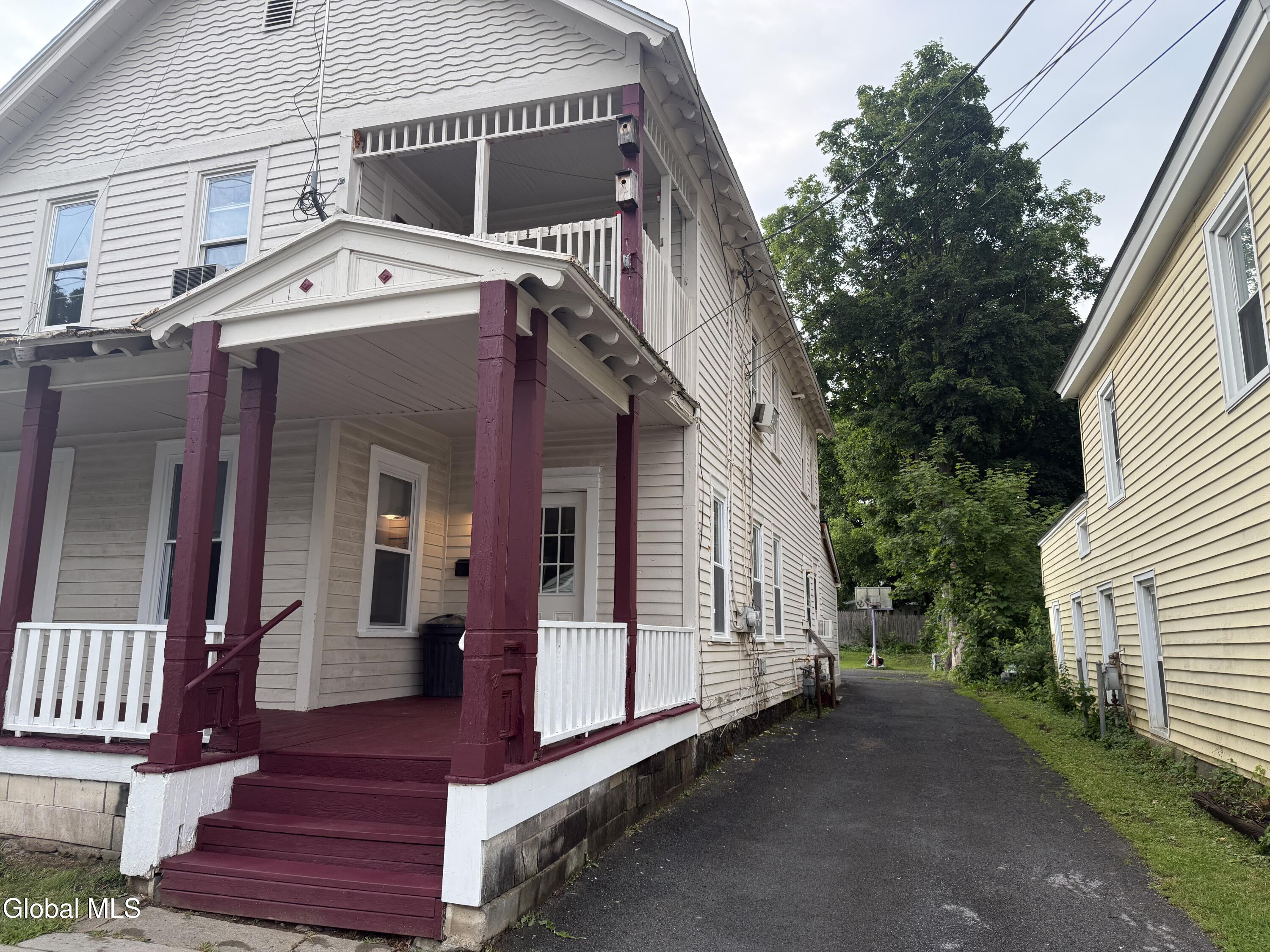Residential Income in Fort Edward 2