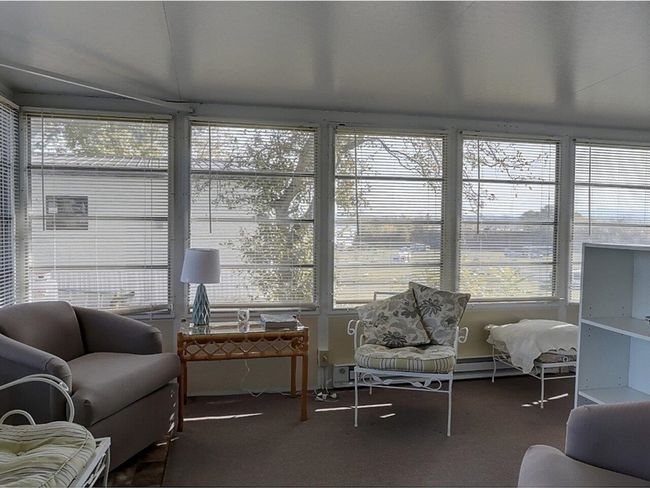 22 Empire Cir, House other with 1 bedrooms, 1 bathrooms and null parking in South Hero VT | Image 5