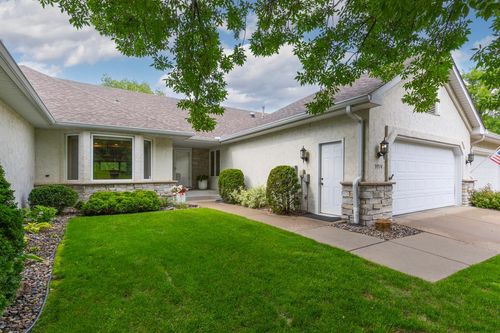 9974 Old Wagon Trl, Eden Prairie, MN, 55347-4548 | Card Image