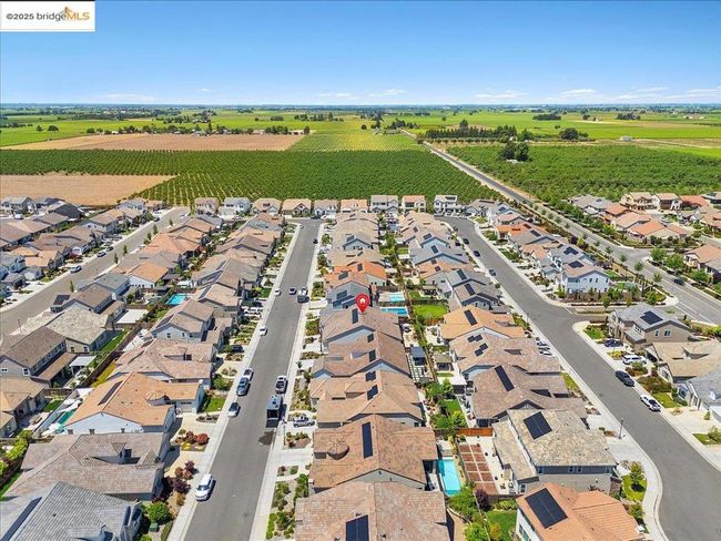 2939 Valencia St, House other with 4 bedrooms, 3 bathrooms and 2 parking in Lodi CA | Image 59