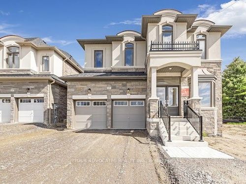 45 Raspberry Ridge Ave, Caledon, ON, L7C4M9 | Card Image