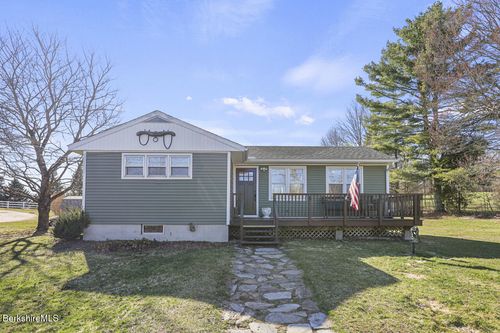 31 New Windsor Rd, Hinsdale, MA, 01235 | Card Image