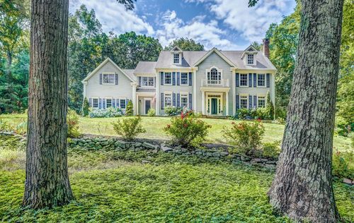 76 High Hill Cir, Madison, CT, 06443-1829 | Card Image