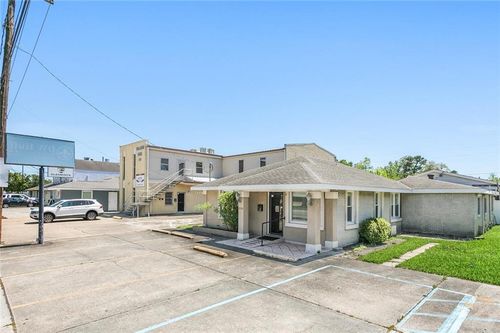 210 W Judge Perez Dr, Chalmette, LA, 70043-4902 | Card Image