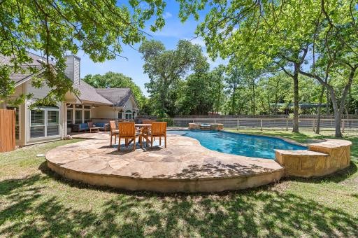 Elm Wood Dr, Elgin, TX 78621