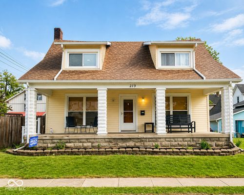 219 S Brown St, Winchester, IN, 47394-2201 | Card Image