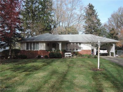 74 Buena Vista, House other with 3 bedrooms, 2 bathrooms and null parking in Youngstown OH | Image 1