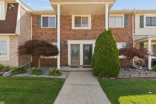 13312 Denver Cir W, Sterling Heights, MI, 48312-1635 | Card Image