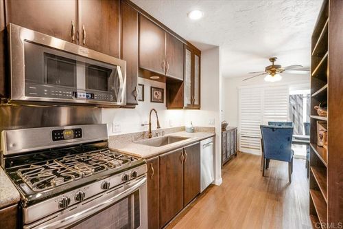 1122 Via Loma Vis, El Cajon, CA, 92019-1134 | Card Image