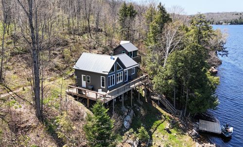 245 Wilson Lake Rd, Port Loring, ON, P0H1Y0 | Card Image