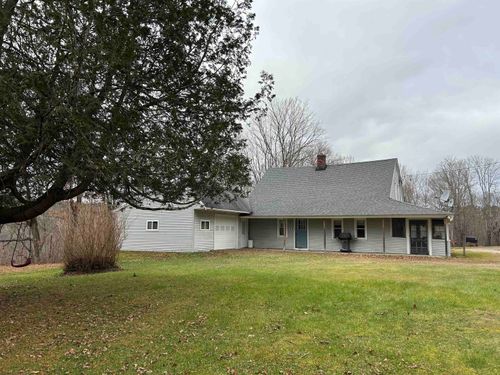9 Fuller Rd, Stratford, NH, 03590-4019 | Card Image