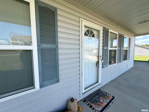 5691 Silver Fox Dr, Carterville, IL, 62918-3562 | Card Image