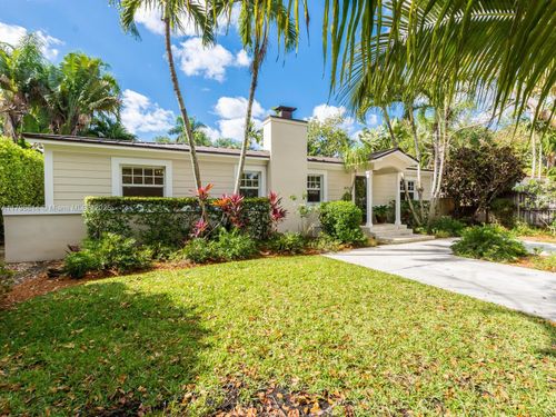 4054 Bonita Ave, Miami, FL, 33133-6337 | Card Image