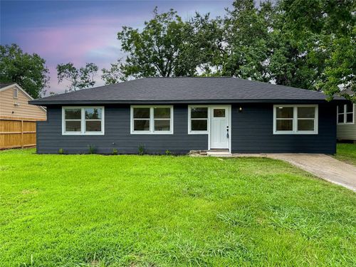 5754 Belneath St, Houston, TX, 77033-2206 | Card Image