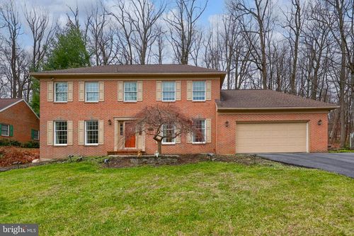 514 Arrowhead Trl, Reading, PA, 19608-9580 | Card Image