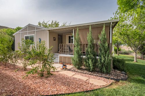 5 Scenic Cir, Hurricane, UT, 84737-3169 | Card Image