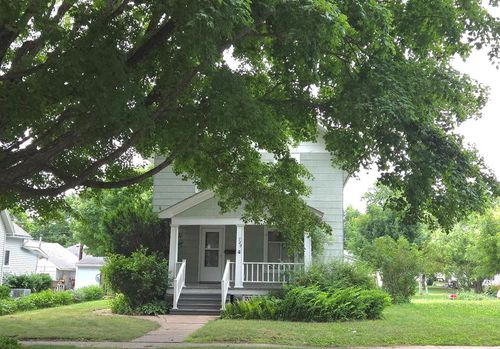 729 Pleasant St, Rockwell City, IA, 50579-1319 | Card Image
