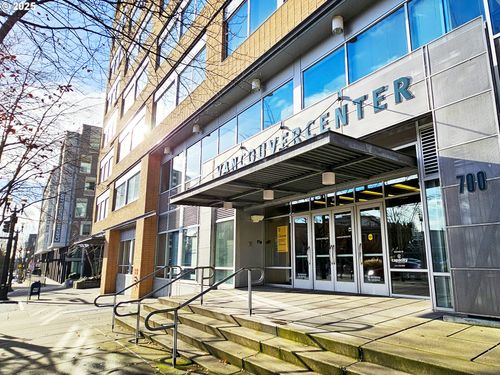 1020-700 Washington St, Vancouver, WA, 98660-3177 | Card Image