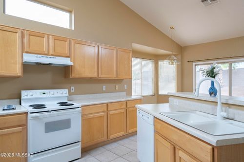 9172 N Treasure Mountain Drive, Tucson, AZ, 85742 | Card Image