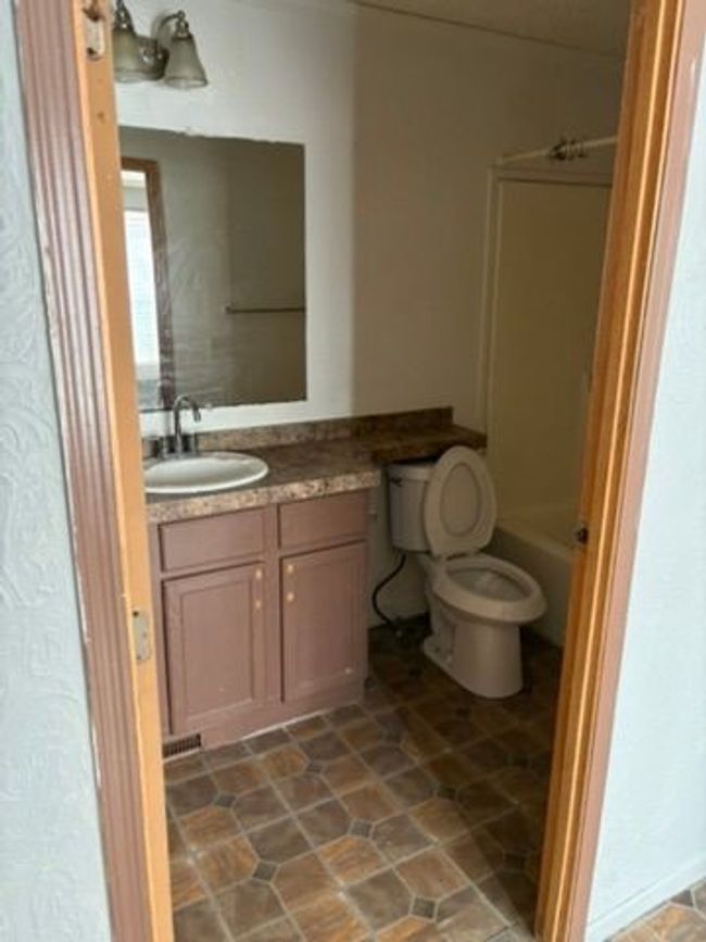 132 Candler St, House other with 3 bedrooms, 2 bathrooms and null parking in Highland Park MI | Image 13