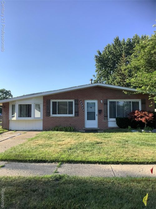 33940 Hiveley St, Westland, MI, 48186-4573 | Card Image