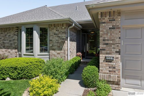 2337 N 133rd Cir, Omaha, NE, 68164-4000 | Card Image