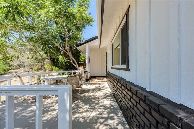 26865 Elizabeth Lake Rd, House other with 2 bedrooms, 2 bathrooms and 2 parking in Lake Hughes CA | Image 8