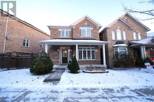 15 Pyneside St, Markham, ON, L6B0R6 | Card Image