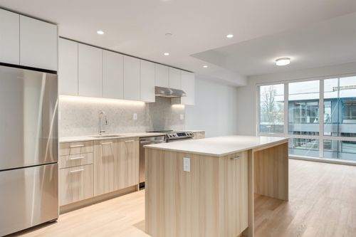 422-126 21st St E Street, North Vancouver, BC, V7L0J2 | Card Image