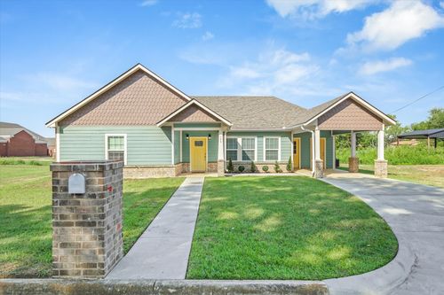 135 Spruce St, Van, TX, 75790-3134 | Card Image