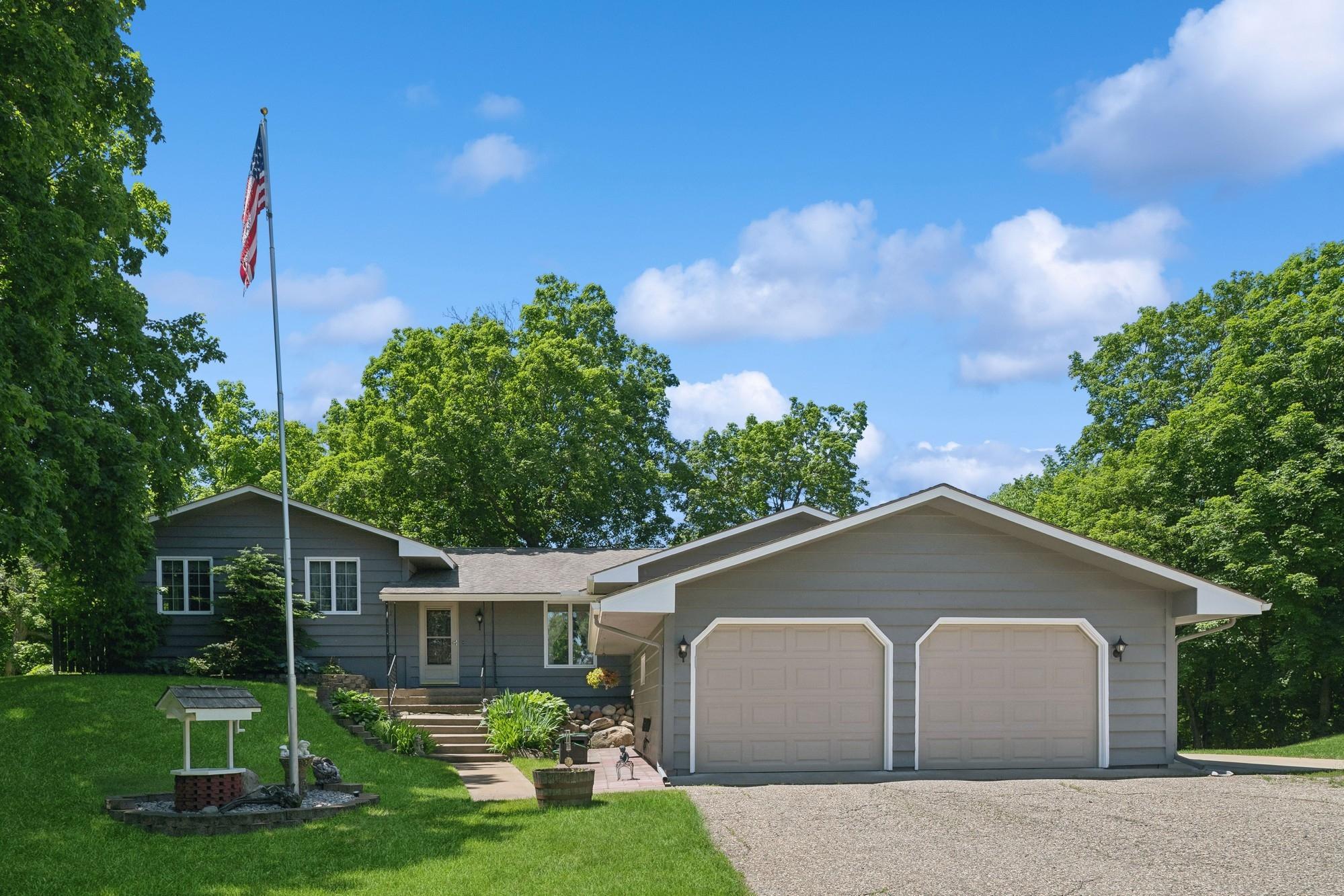 Jalger Ave, Buffalo, MN 55313