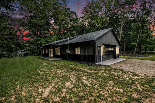 1156 W Country Trl, White Cloud, MI, 49349-8634 | Card Image