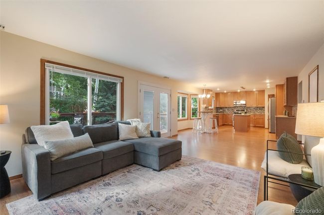 Living Room | Image 21