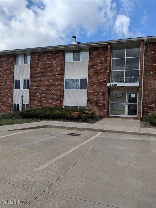 apt-a5-4349 Inner Circle Dr, Brunswick, OH, 44212-2851 | Card Image