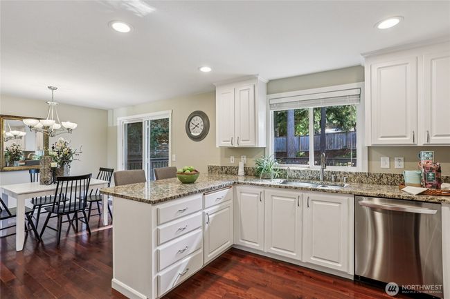 23629 7 Th Ave W, House other with 3 bedrooms, 3 bathrooms and 2 parking in Bothell WA | Image 8