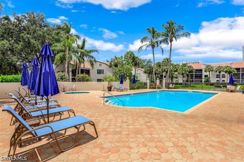 a-305-6500 Valen Way, NAPLES, FL, 34108-8272 | Card Image