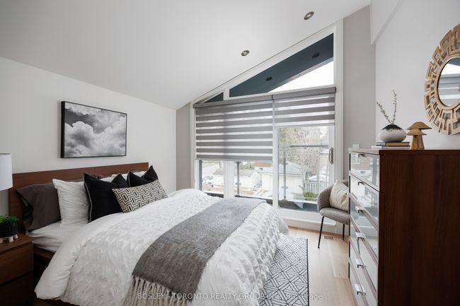 242 Sutherland Dr, House other with 6 bedrooms, 6 bathrooms and 2 parking in East York ON | Image 33