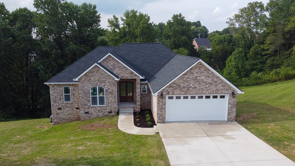 Laura Pl, Cookeville, TN 38506