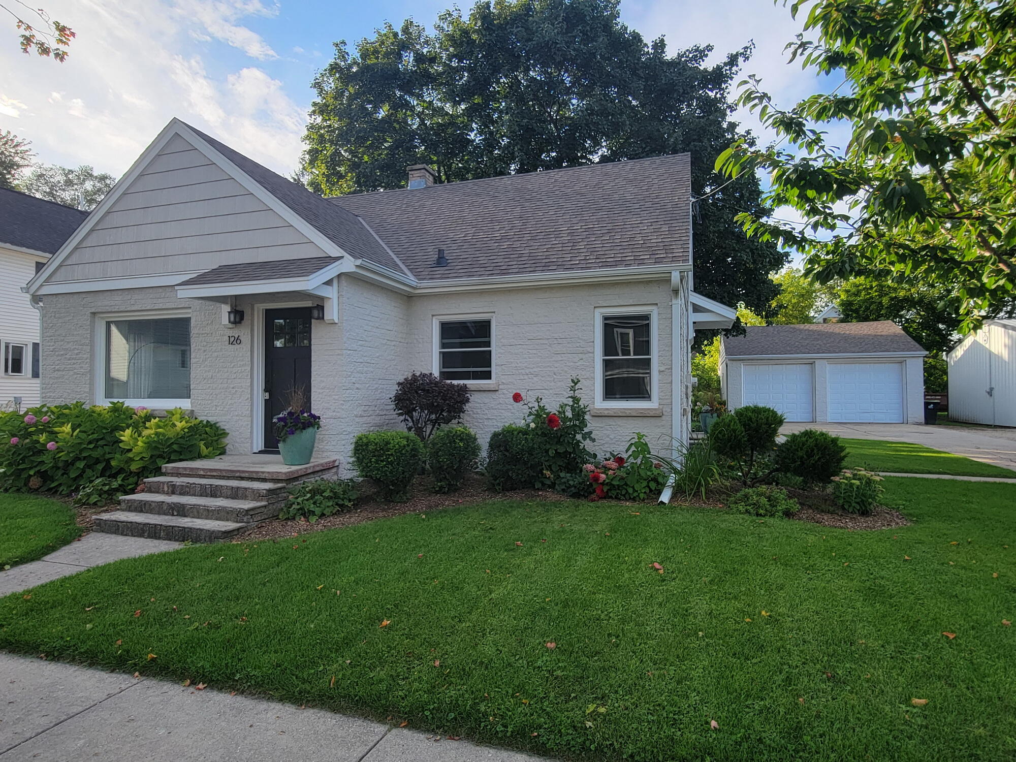 Clinton St, Kewaskum, WI 53040