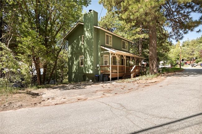 31771 Panorama Dr, House other with 2 bedrooms, 2 bathrooms and null parking in Running Springs CA | Image 4