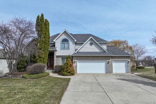 6476 Stonebrook Ln, Flushing, MI, 48433-2590 | Card Image