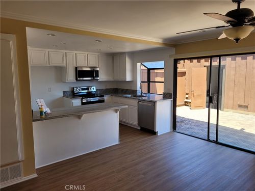 2074 Mount Shasta Dr, San Pedro, CA, 90732-1324 | Card Image